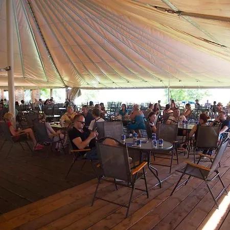 Jaerveveere Puhkekeskus بيت للعطل Valma