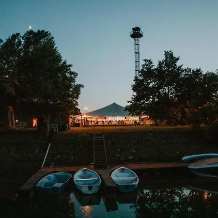 Jaerveveere Puhkekeskus Casa vacanze *