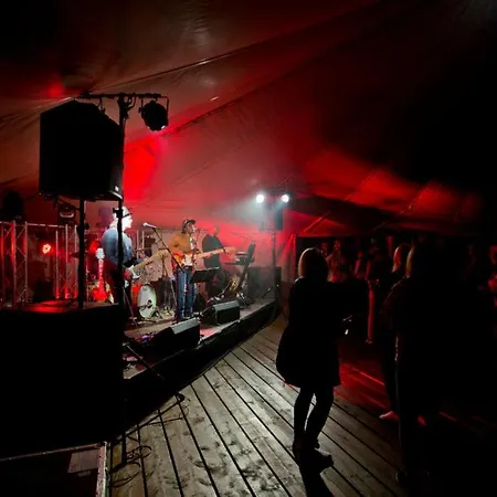 Jaerveveere Puhkekeskus * Valma